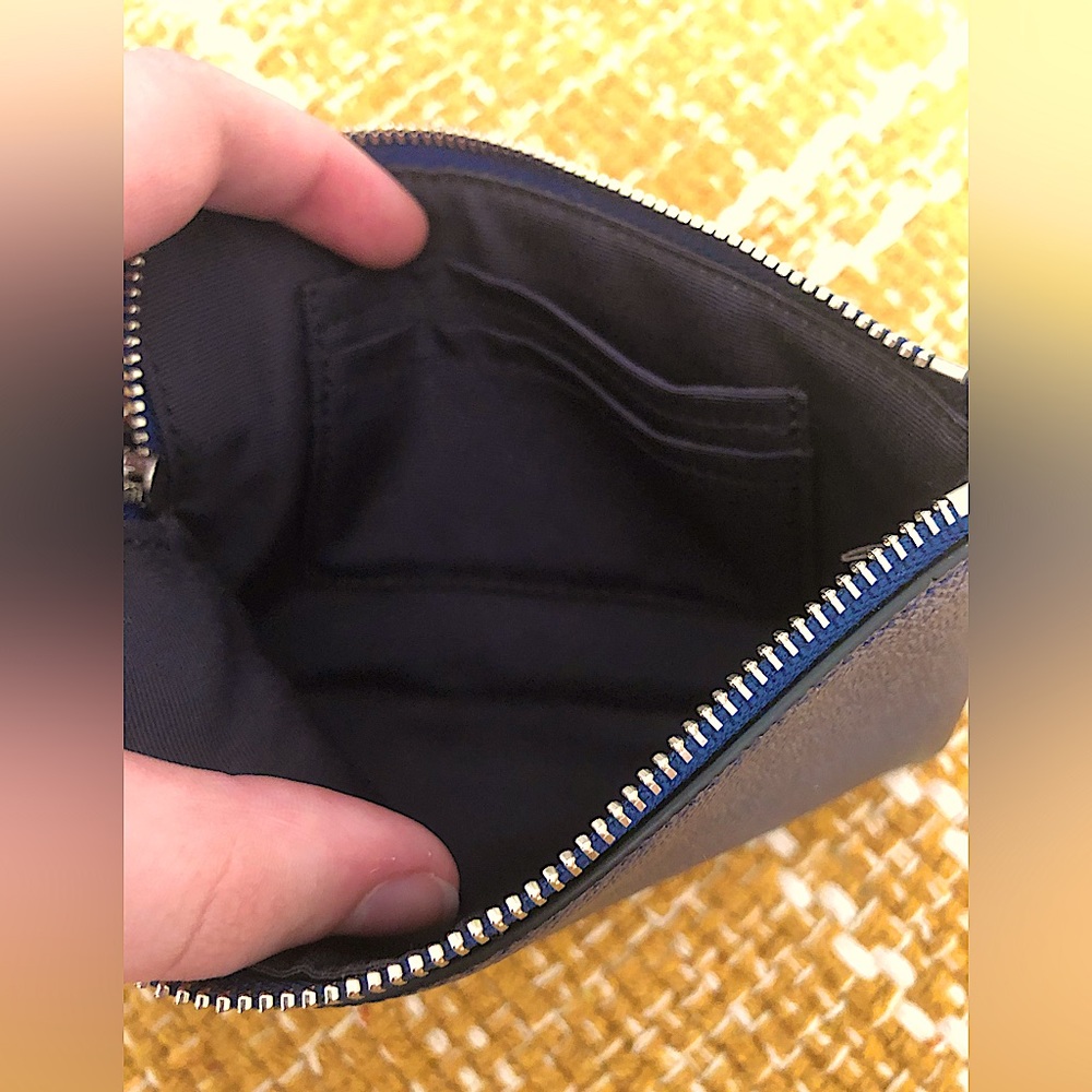 Coach Corner Wrist Ziplet - Picture 2 of 3